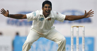 Chaminda Vaas denies retirement news